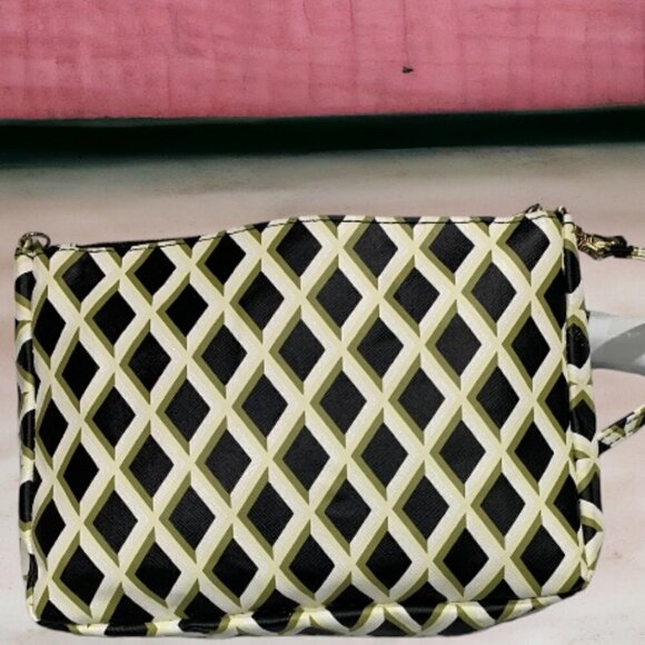 Scout Hepburn Diamond Pattern Crossbody/Wristlet NWOT - Picture 3 of 7